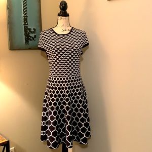 Jessica Simpson stretchy sweater dress. Size large.